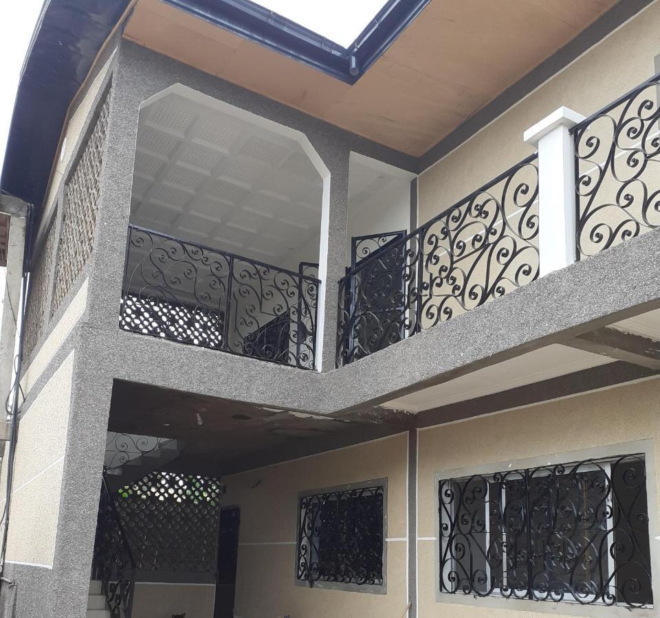 Residence Sh Yaoundé Buitenkant foto